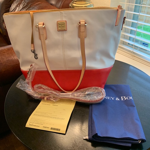 Dooney & Bourke Handbags - Dooney & Bourke Becky Tote